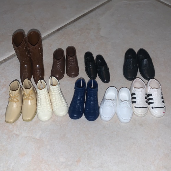 Barbie and Ken Lot - Picture 16 of 17